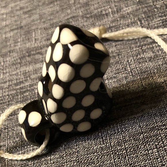 Necklace - Art glass whistle on a 23" cord. Whistle works!! - Picture 5 of 5